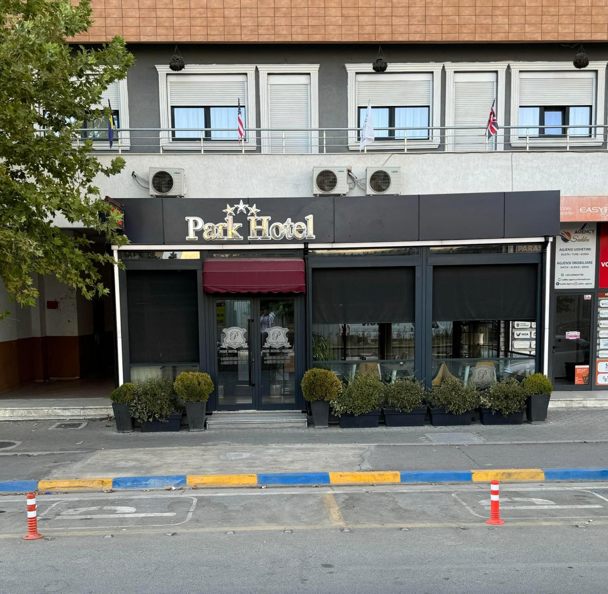 Park Hotel Tirana Yzberish Экстерьер фото